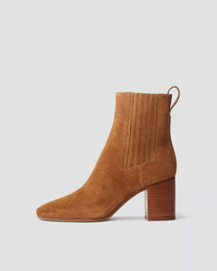 You added <b><u>R&B Astra Chelsea Boots in Brown</u></b> to your cart.