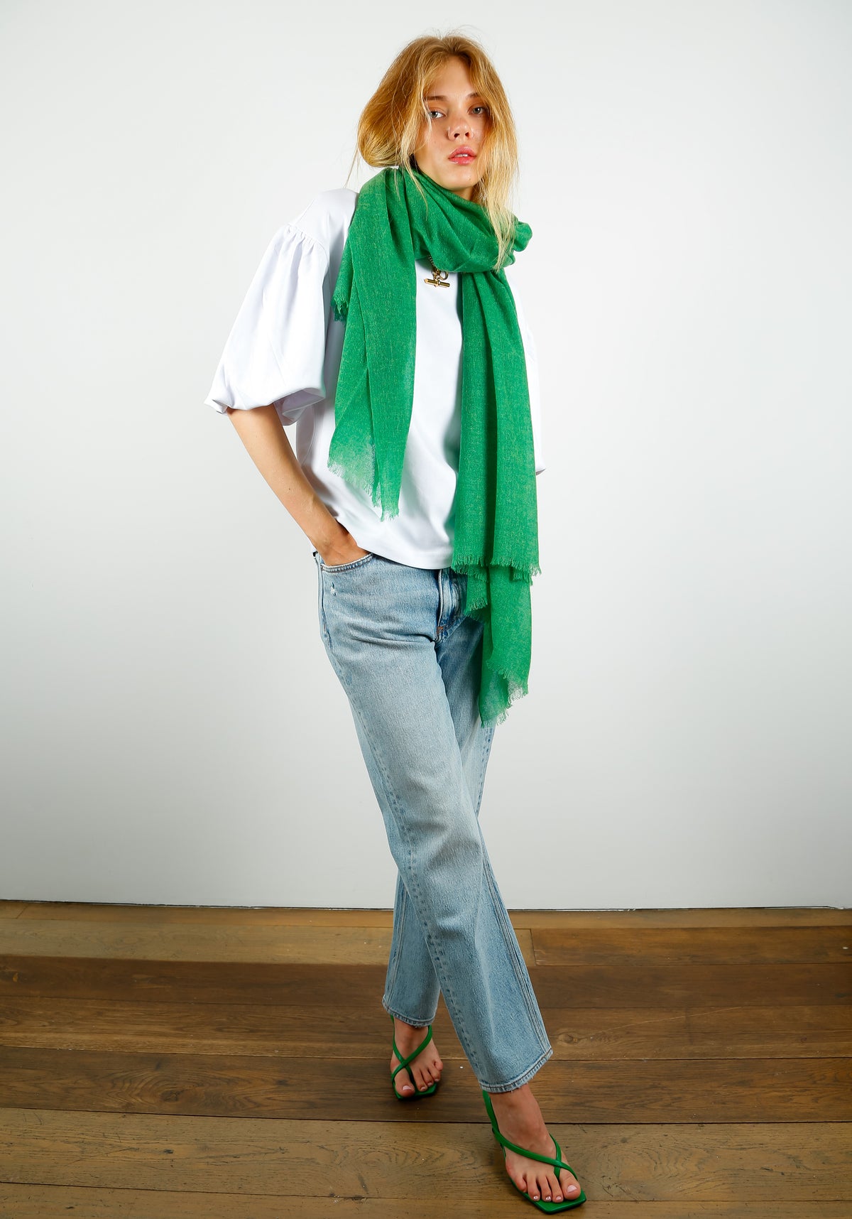 CALEIDO Cashmere Gauze Scarf in Kelly Green