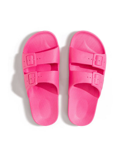 MOSES Sandals in Neon Pink