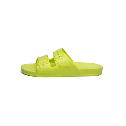 MOSES Sandals in Neon Yellow