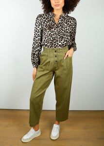 You added <b><u>BR Lilo Trousers in Loden</u></b> to your cart.