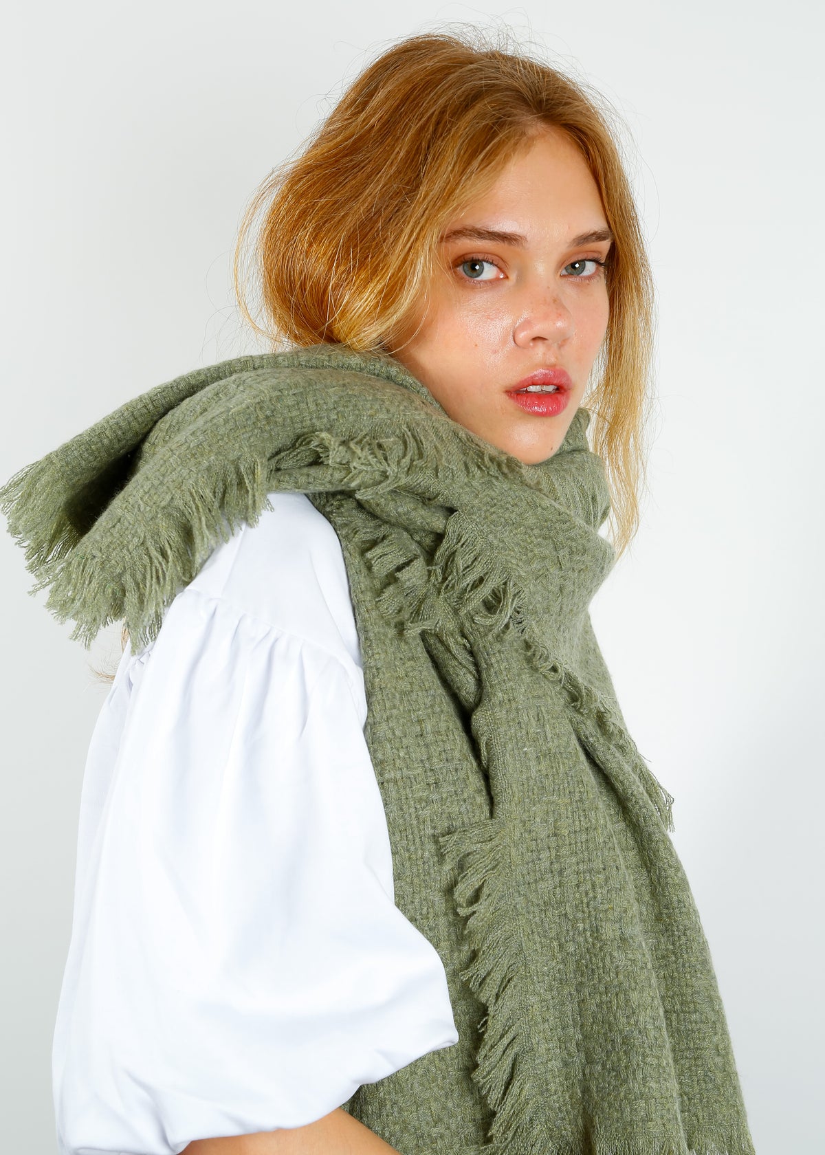 CALEIDO Cashmere Basket W Scarf in Shale Green