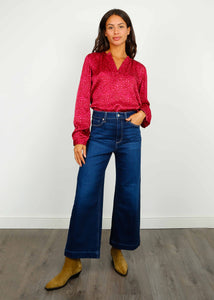 You added <b><u>PAIGE Anessa Jeans in Dream Weaver</u></b> to your cart.