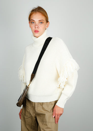 EA Ejoy Knitted Pull with Fringes in Oat Latte