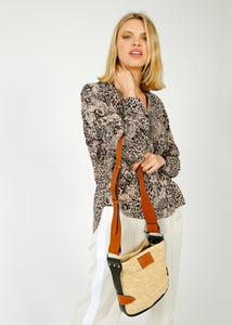 You added <b><u>RAILS Josephine Shirt in Taupe Mixed Animal</u></b> to your cart.