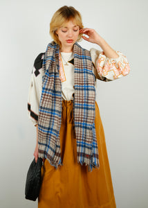 You added <b><u>MOISMONT 701 Check Scarf in Natural</u></b> to your cart.