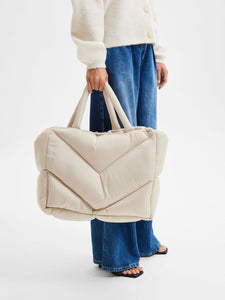 You added <b><u>SLF Clara Quilt Bag in Sandshell</u></b> to your cart.