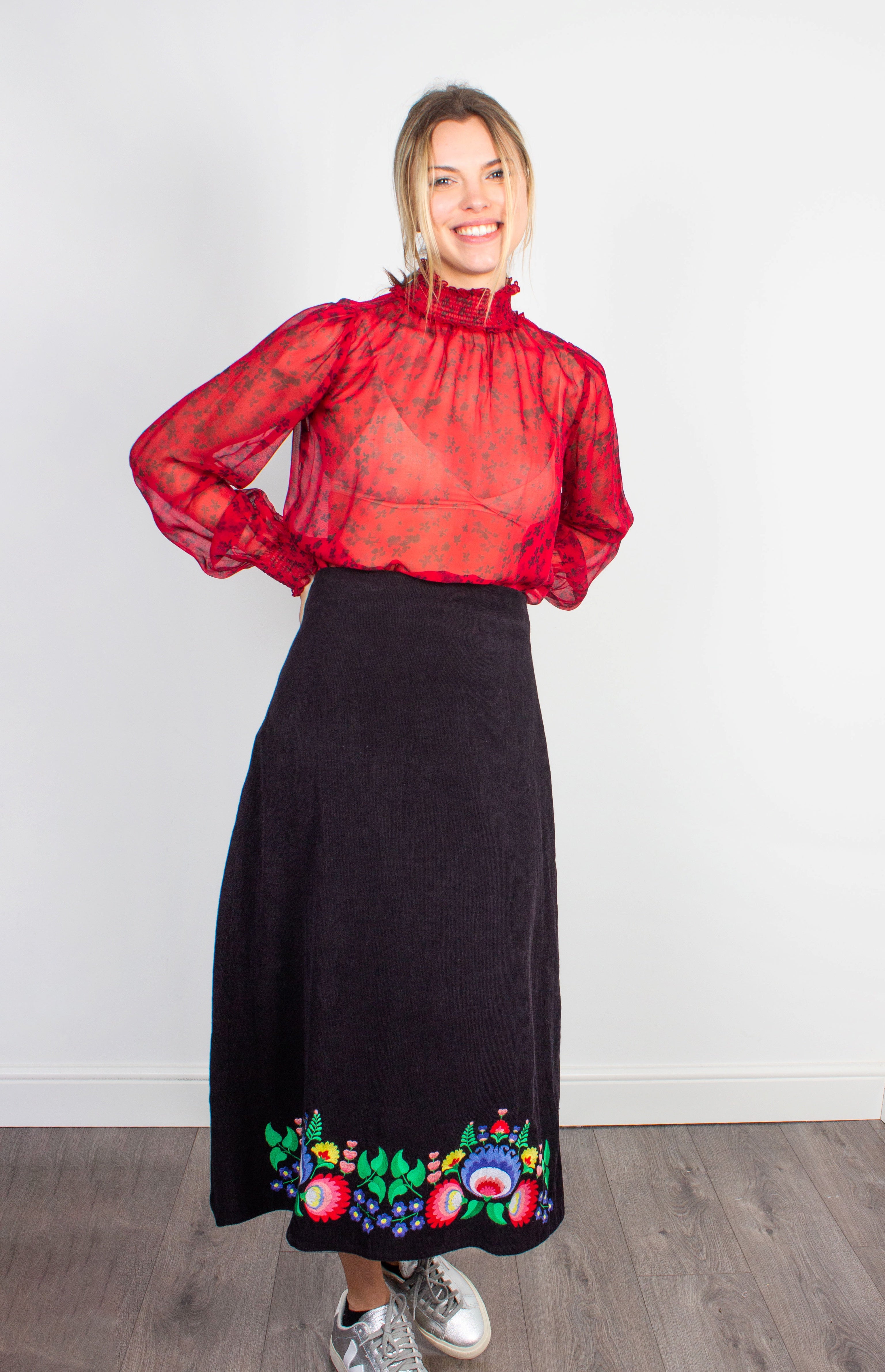 PPL Lauren Needle Cord Skirt in Fire Flower Embroidery 01