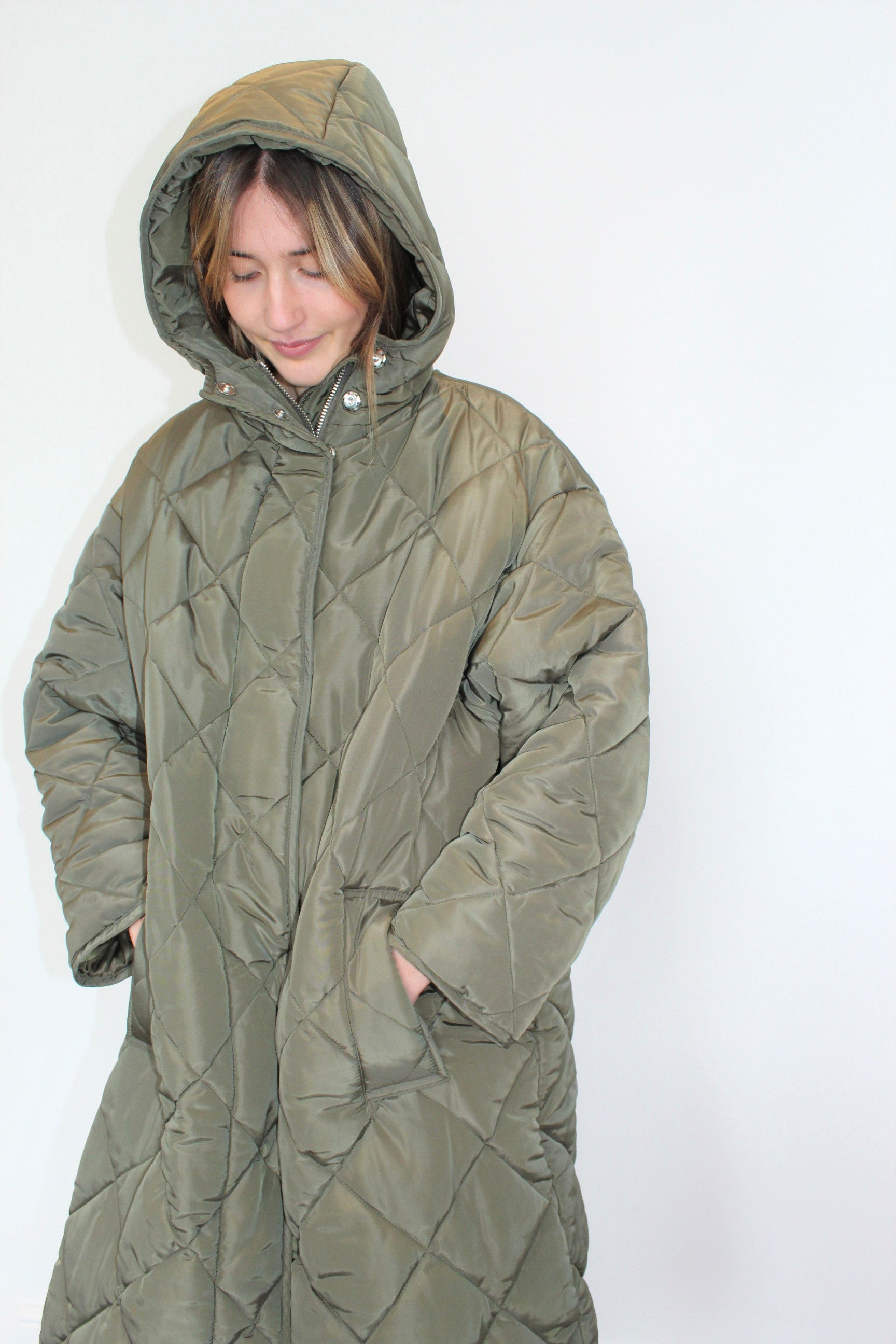 STAND Sue Coat in Army Green