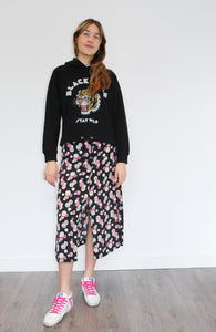 You added <b><u>PPL Lauren Skirt in Floral Attack 03 Multi on Black</u></b> to your cart.