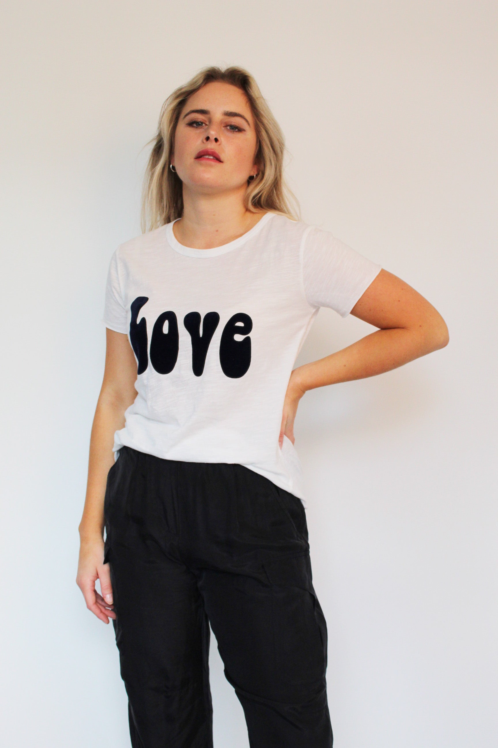 FIVE Love T-shirt in Ecru
