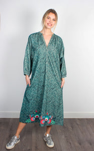 You added <b><u>PPL Zion Needle Cord Dress in Fire Flower Embroidery 02 Teal</u></b> to your cart.