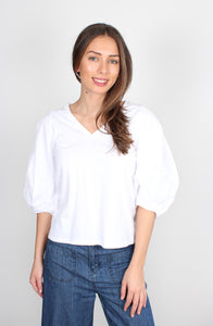 You added <b><u>EA Bologna Large Sleeves T-shirt in White</u></b> to your cart.