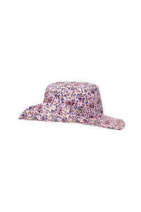 You added <b><u>GANNI A3515 Recycled Tech Hat in Pink Nectar</u></b> to your cart.