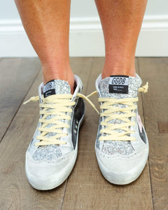 You added <b><u>GG Mid star glitter 203 in black, silver, ice with pink star</u></b> to your cart.