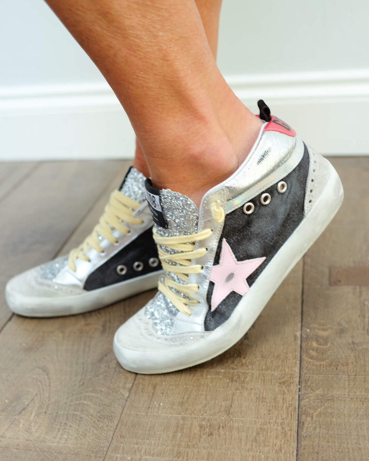 GG Mid star glitter 203 in black, silver, ice with pink star