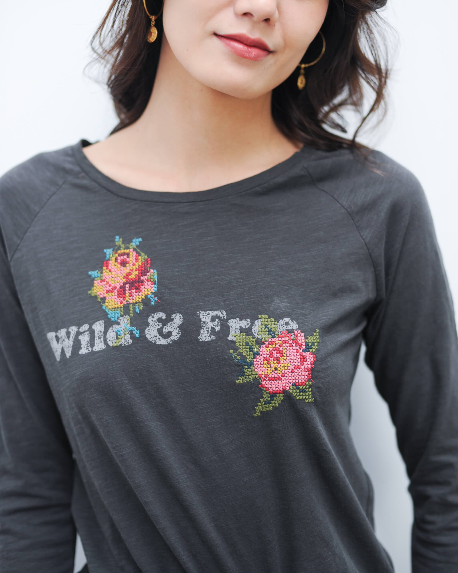 Y 29217 wild and free tee in anthracite