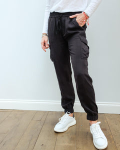 You added <b><u>L&H Parker trousers in carbon</u></b> to your cart.