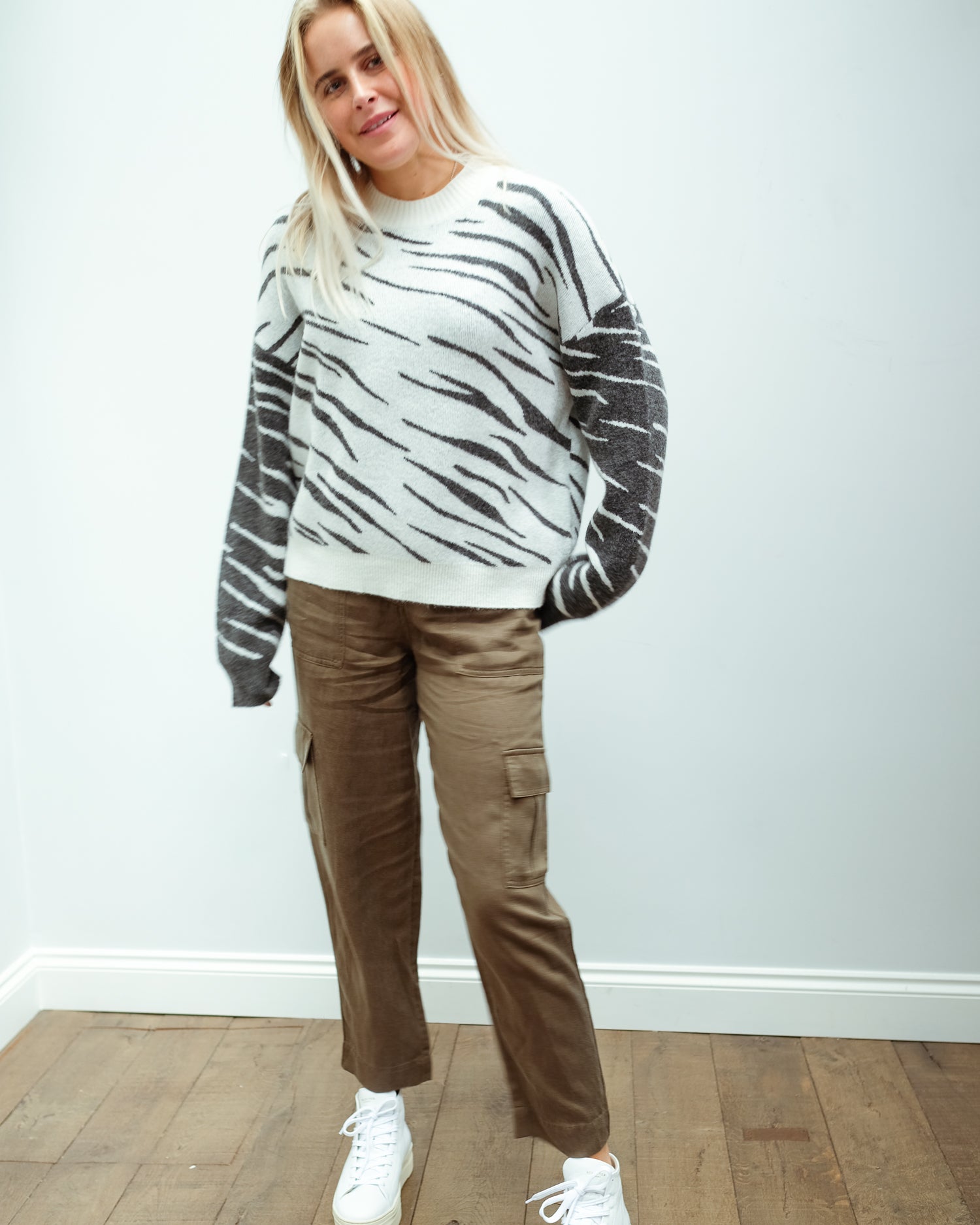 RAILS Lana knit in abstract tiger