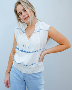 You added <b><u>BD 4436 Shirred tie waist top in indigo white out</u></b> to your cart.