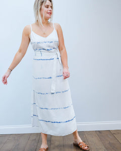 You added <b><u>BD 6422 Smocked waist maxi dress in indigo white</u></b> to your cart.
