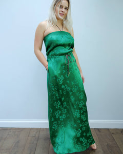 You added <b><u>EA Vather strapless dress in green</u></b> to your cart.