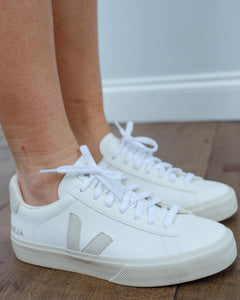 You added <b><u>VEJA Campo leather in white natural</u></b> to your cart.