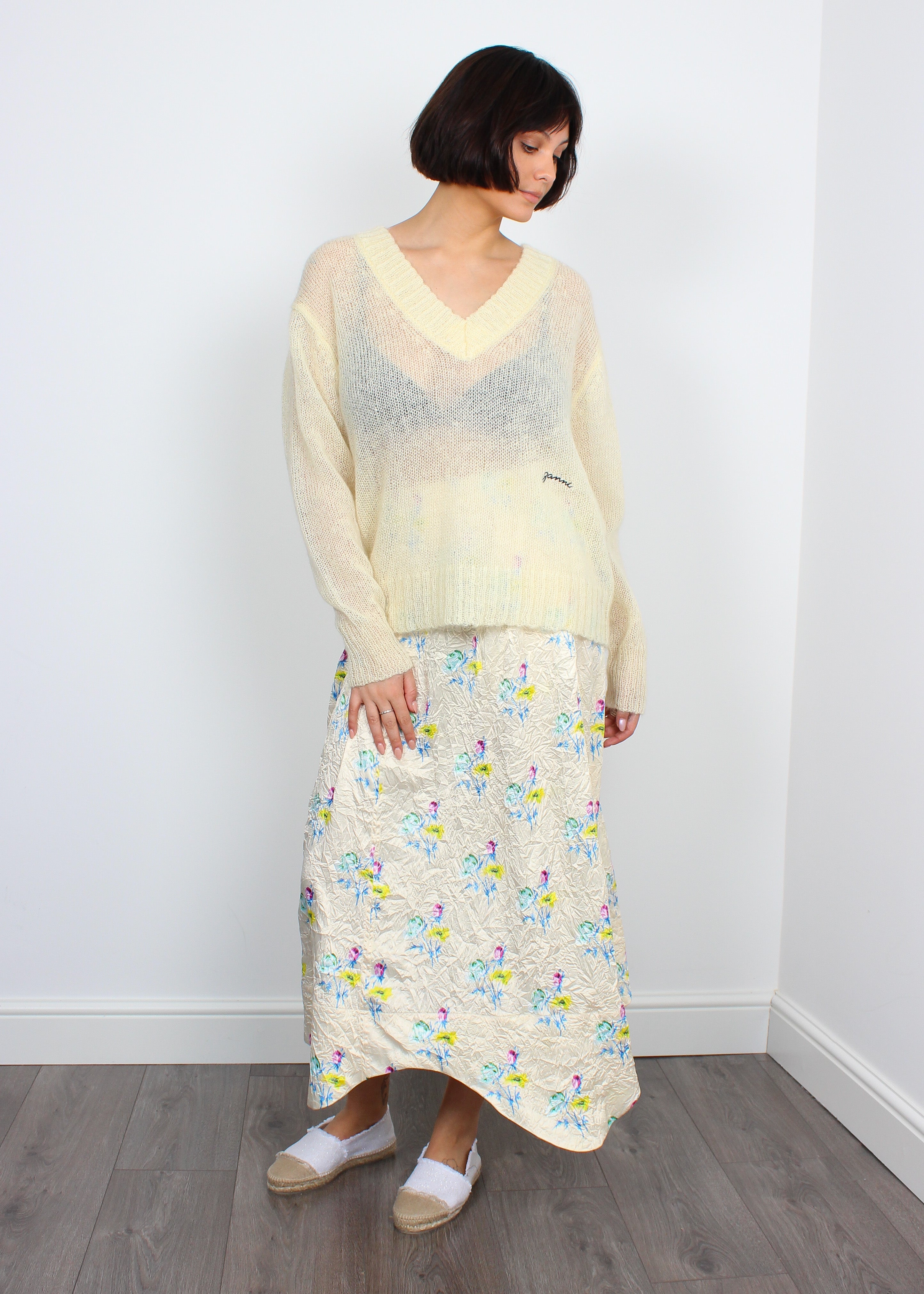 Ganni F7037 Crinkled Skirt in Floral Rutabaga