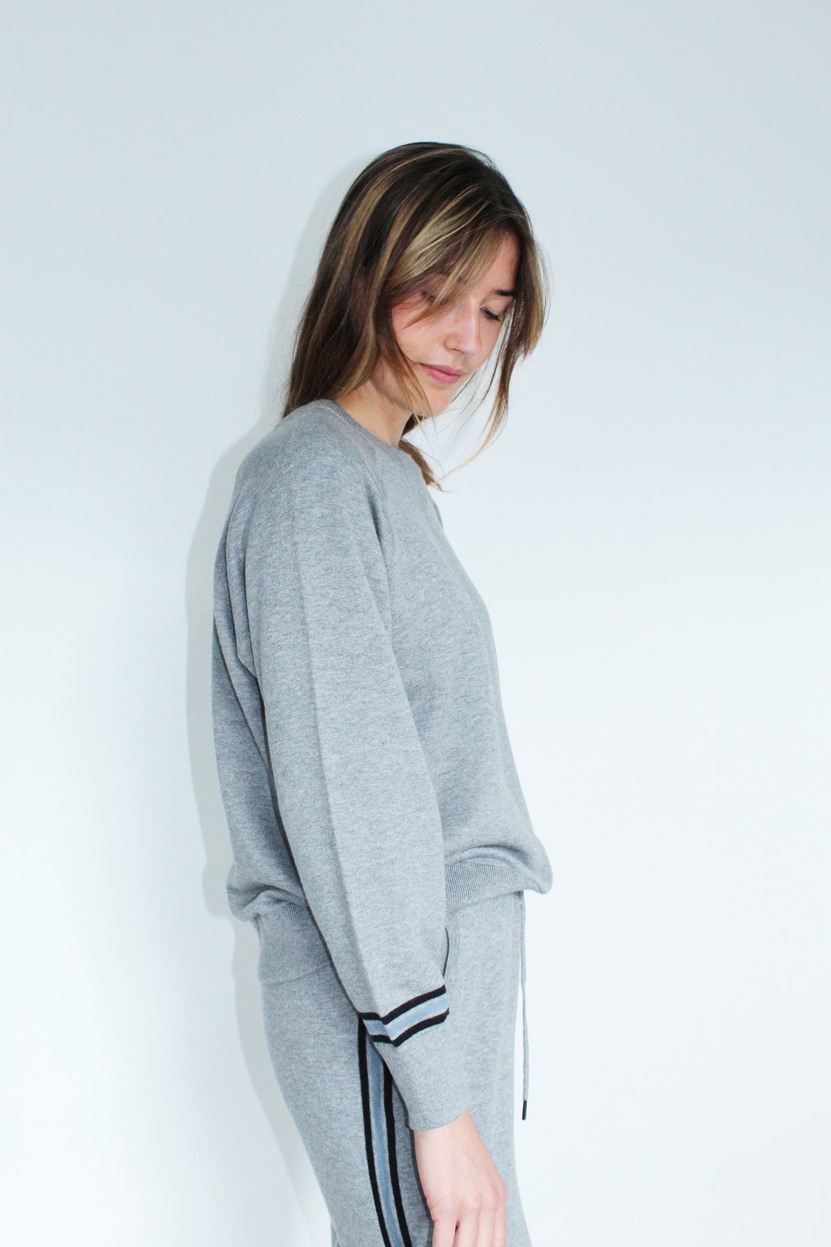 360 Carrie Crewneck Knit in Heather Grey
