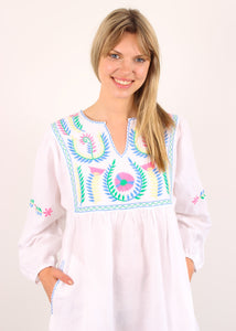 You added <b><u>DG Lia Embroidered Dress in White Multi</u></b> to your cart.