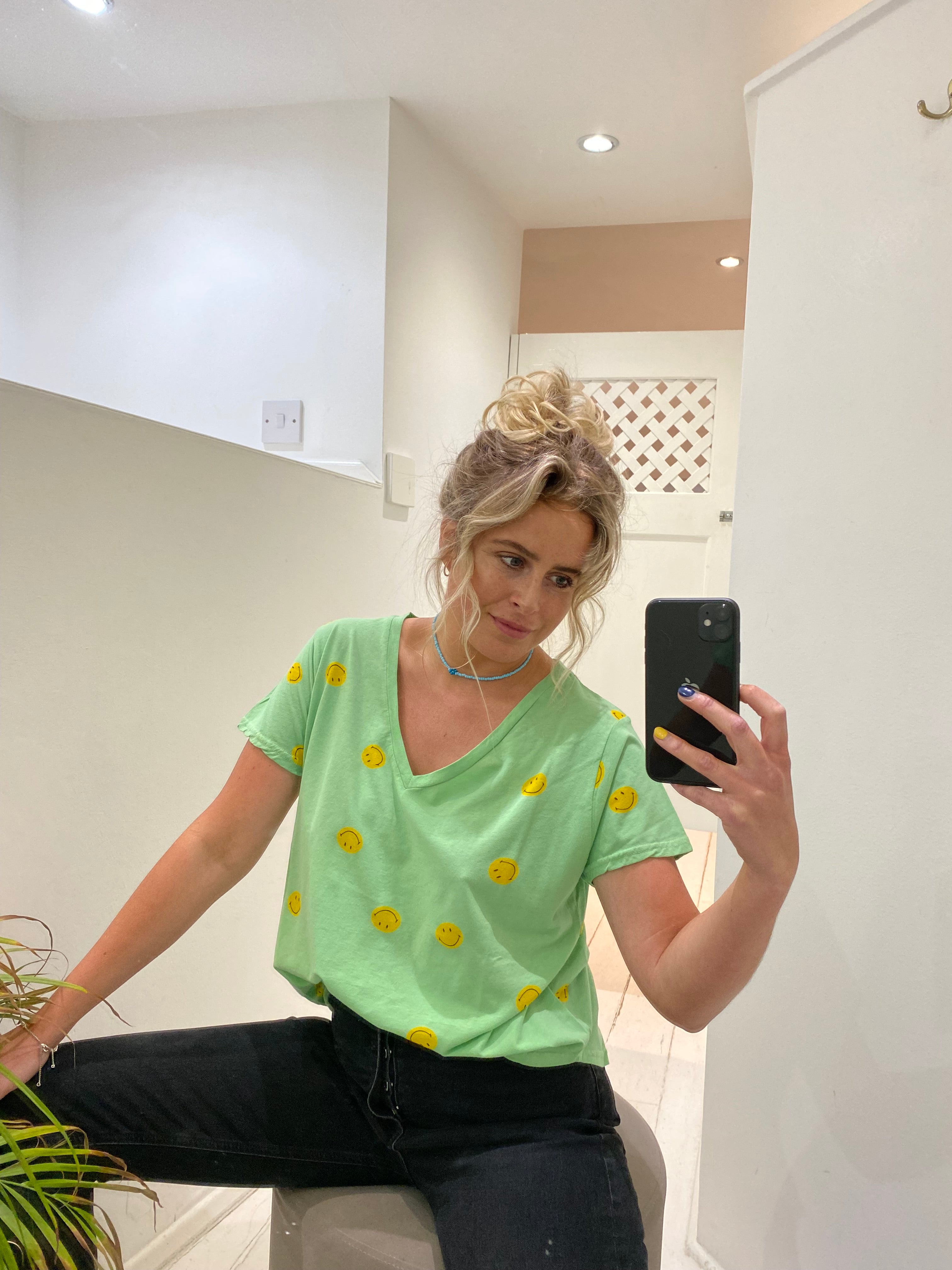 JU All Over Smiley Vee T-shirt in Green