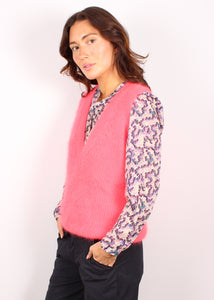 You added <b><u>BR Dateis Knit Vest</u></b> to your cart.
