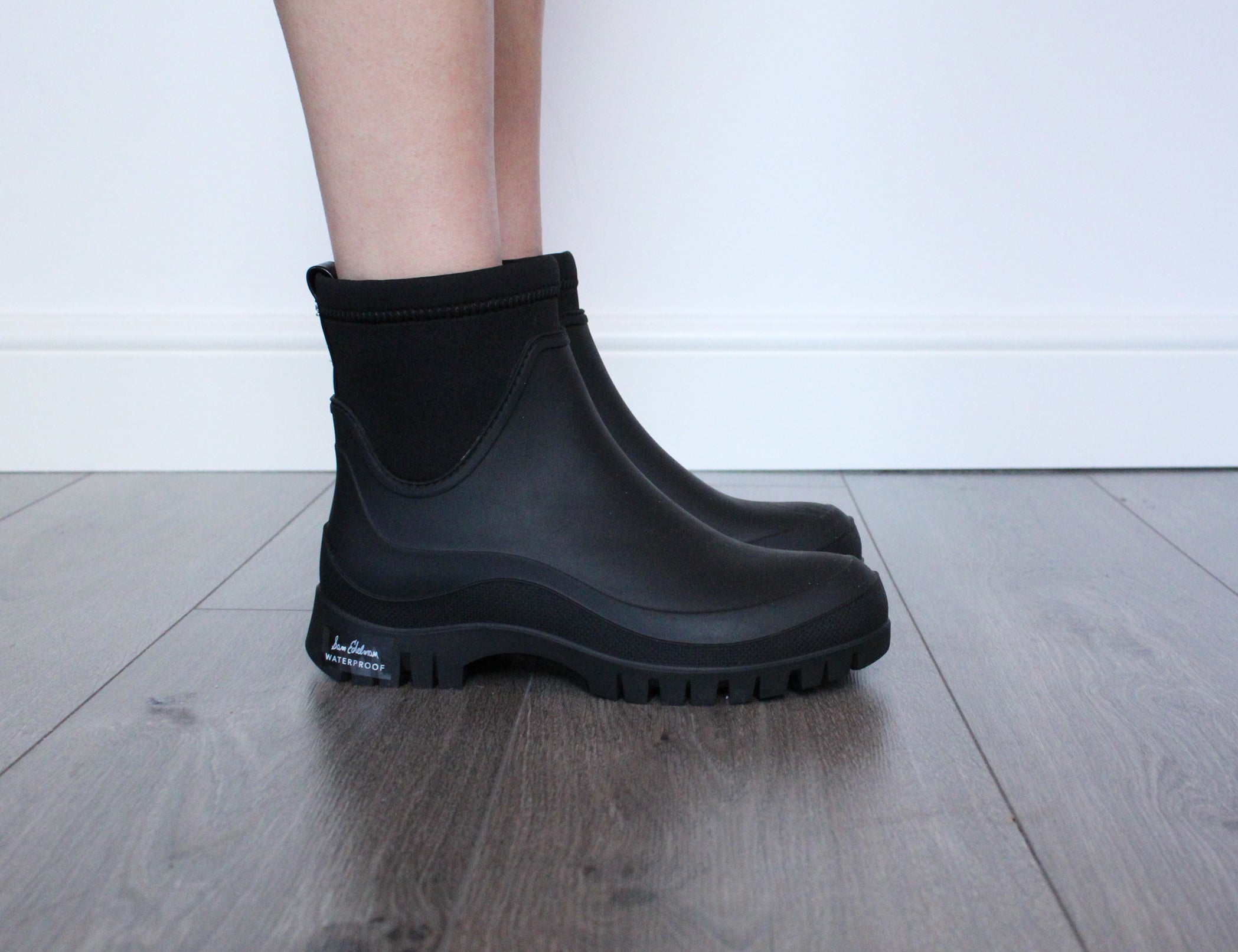 SE Louisa Short Chunky Boot in Black