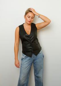 You added <b><u>R&B Vanessa Leather Vest in Black</u></b> to your cart.