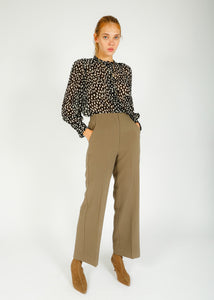 You added <b><u>SEC.F Evie Trousers in Bungee Cord</u></b> to your cart.