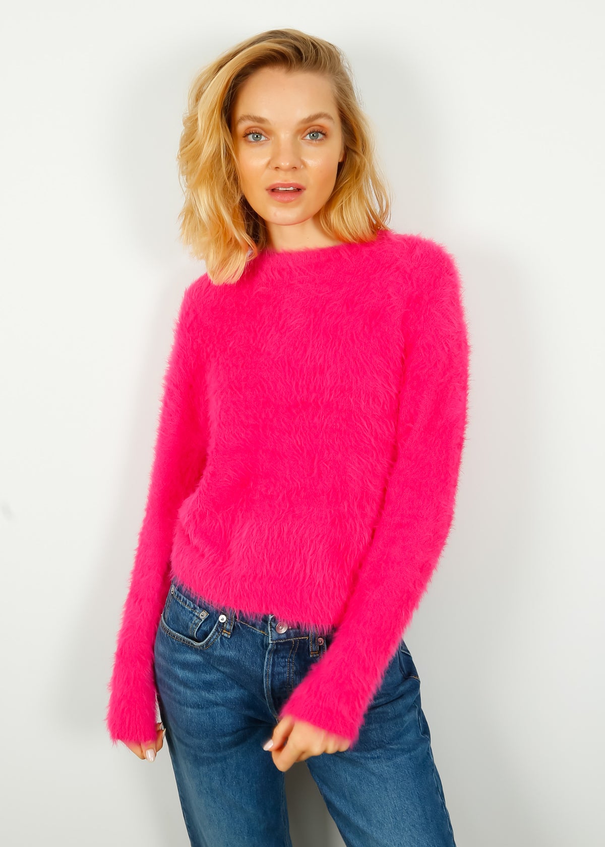 V Ray Knit in Hot Pink