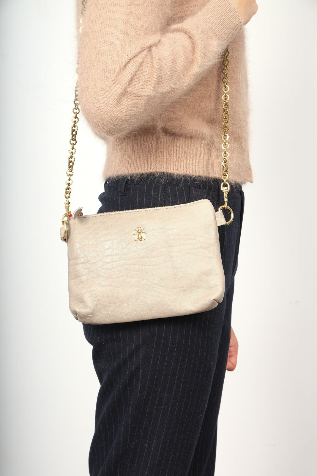 SLP Chapala bag in pearl with bee motif